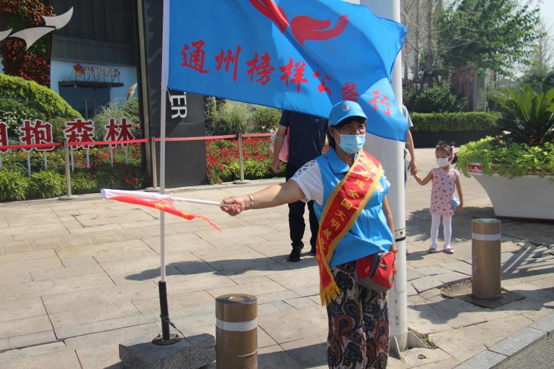 <strong>大鸡巴肏逼影视</strong>